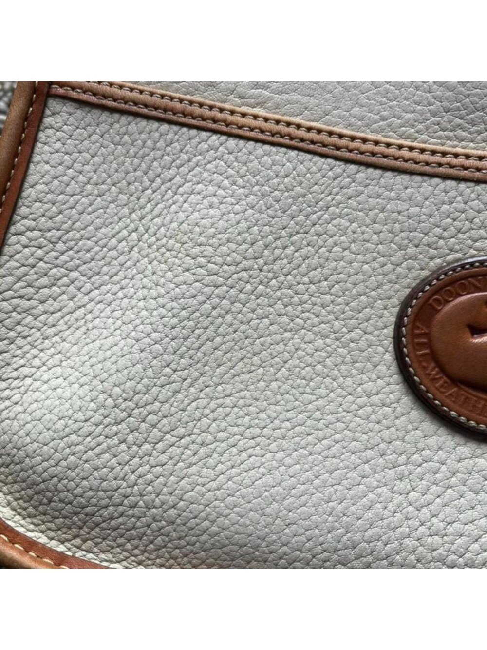 Vintage Ivory Tan Leather Dooney & Bourke Crossbody Bag Timeless Preppy Utility - Picture 5 of 8